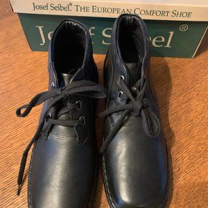 NIB JOSEF SEIBEL Black Leather Ankle Boots